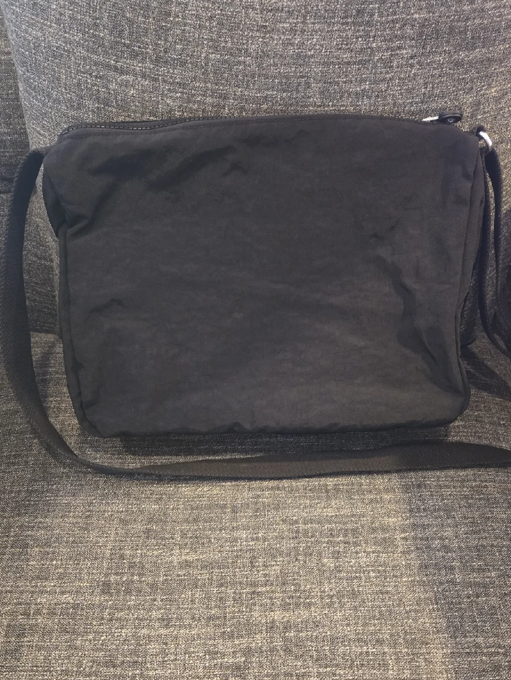 Kipling Black Purse With Exterior Zip Pockets